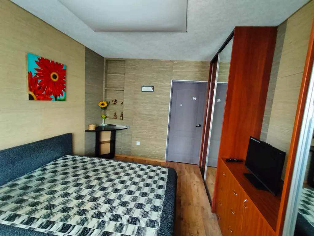 Квартира в тихом месте недалеко от центра