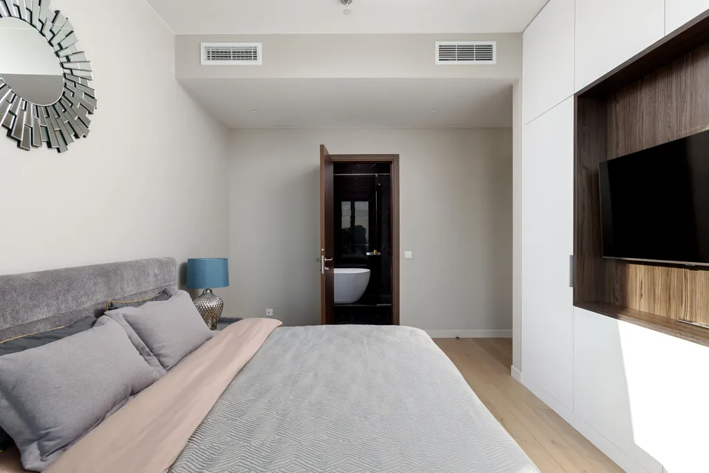 Потрясающая панорама с 73 этажа башни Neva Towers