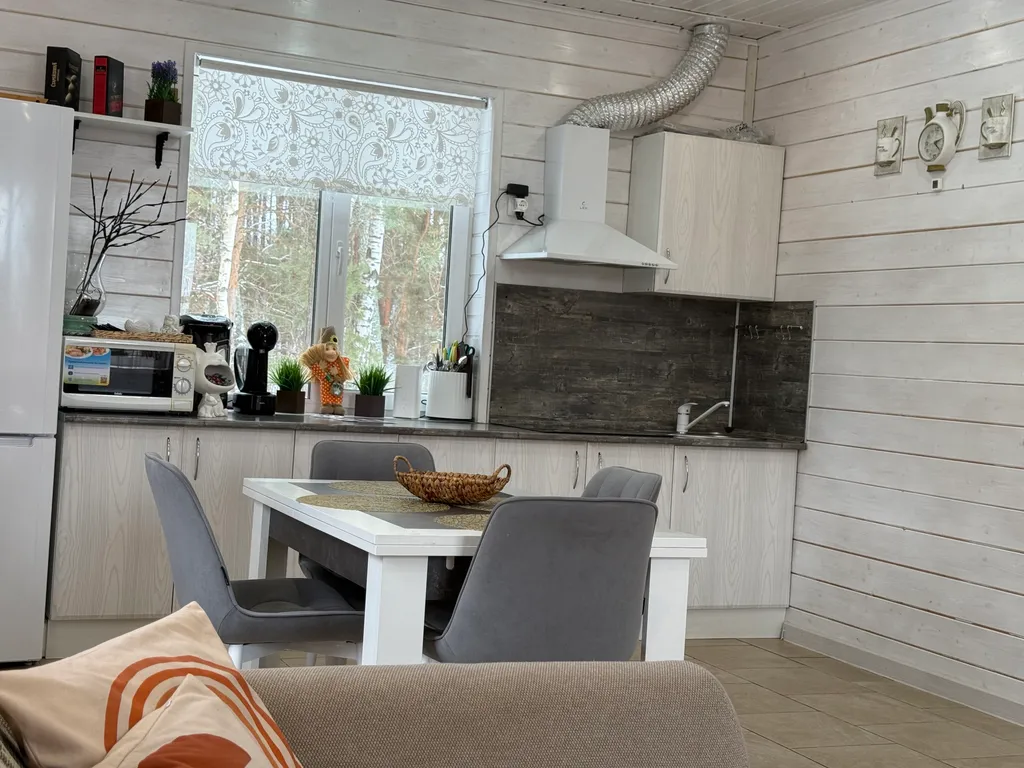 Уютный дом в соснах для семейного отдыха