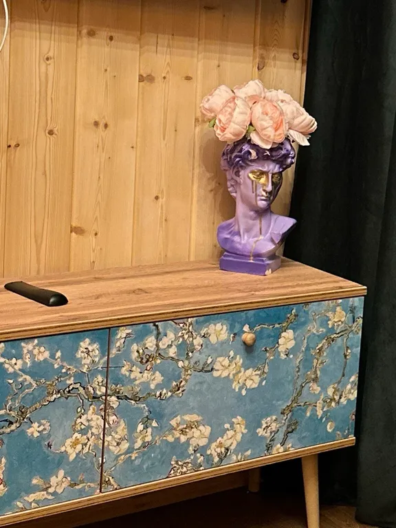 Дом у берёзы с баней в тихом месте возле леса и реки