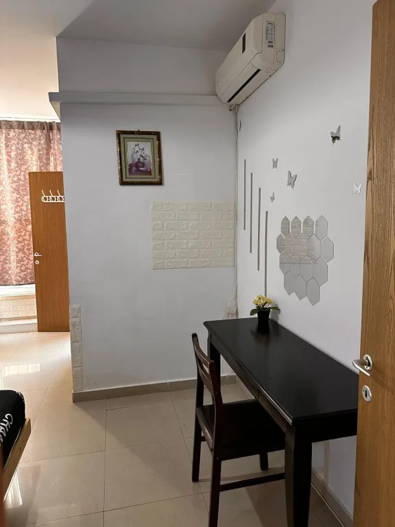 Красивая тихая уютная 2 ком квартира рядом с морем и парками Бат-яма