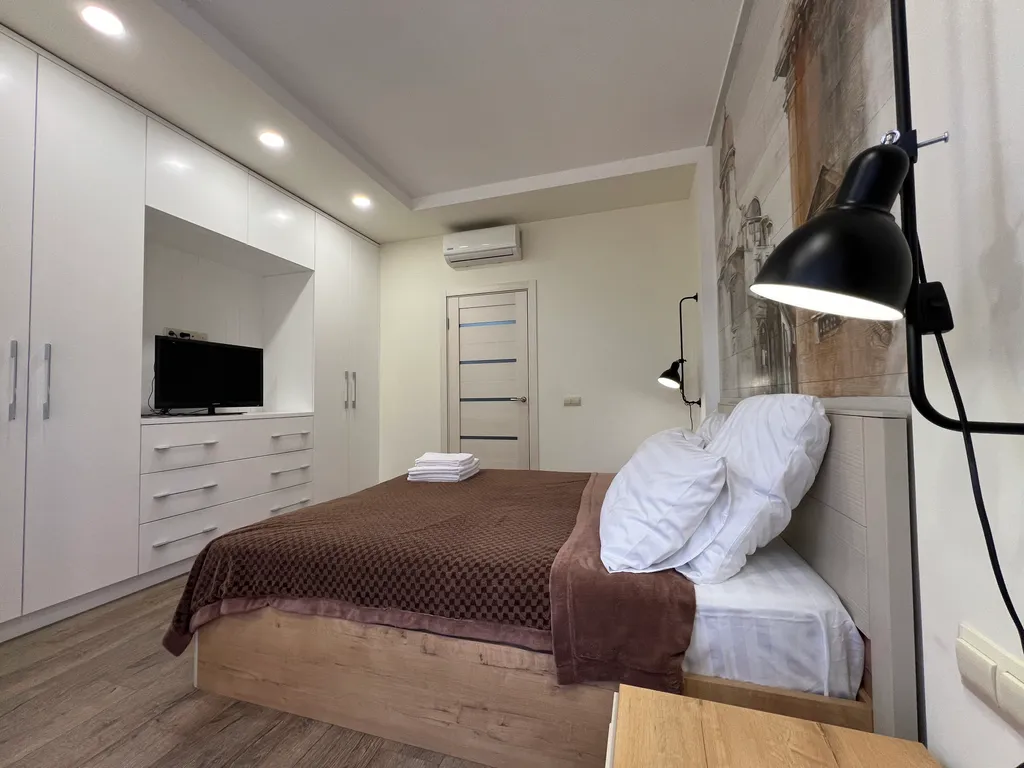 2-к квартира возле моря, в самом центре