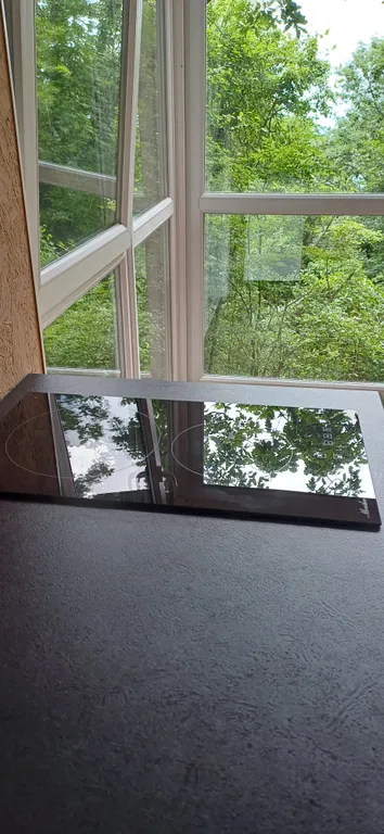 Уютная комната в доме Остановка Море с видом на море и лес