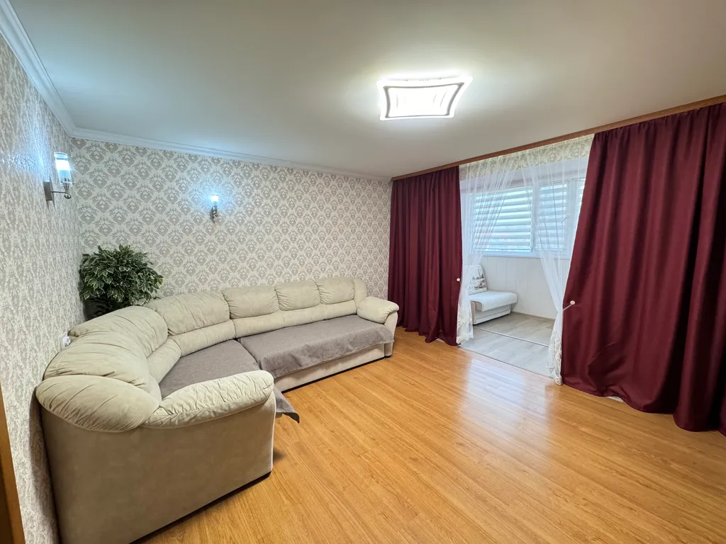 Большая 2-комнатная