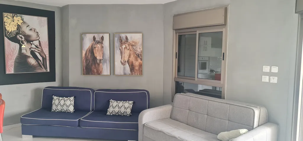 Квартира с частном бассейном