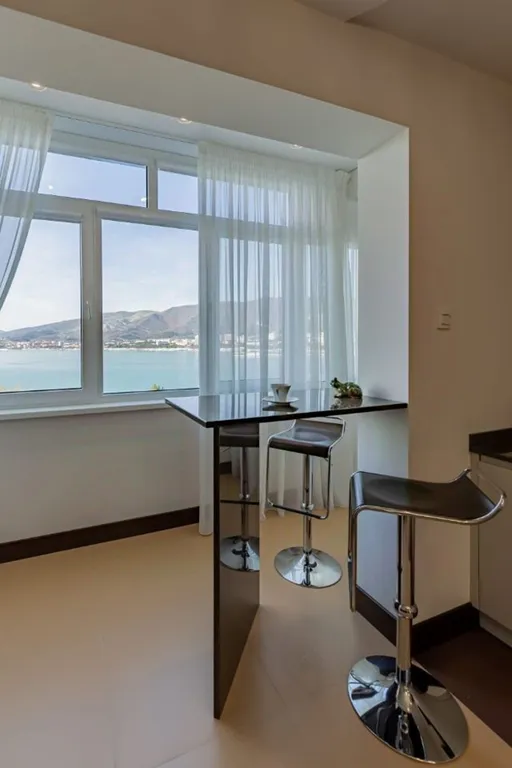 2-комнатная квартира с красивейшим видом на море и горы