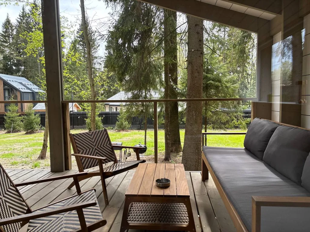 Стильный домик в лесу рядом с Икшинским водохранилищем