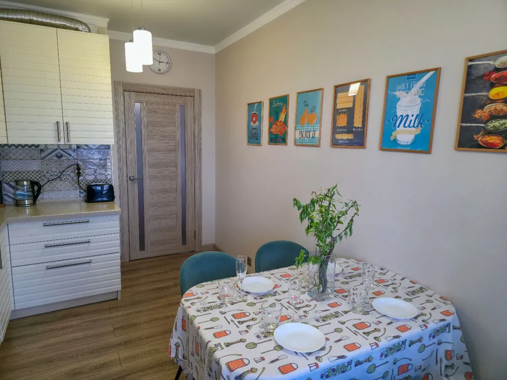 Стильная семейная квартира (Уютный Дом)