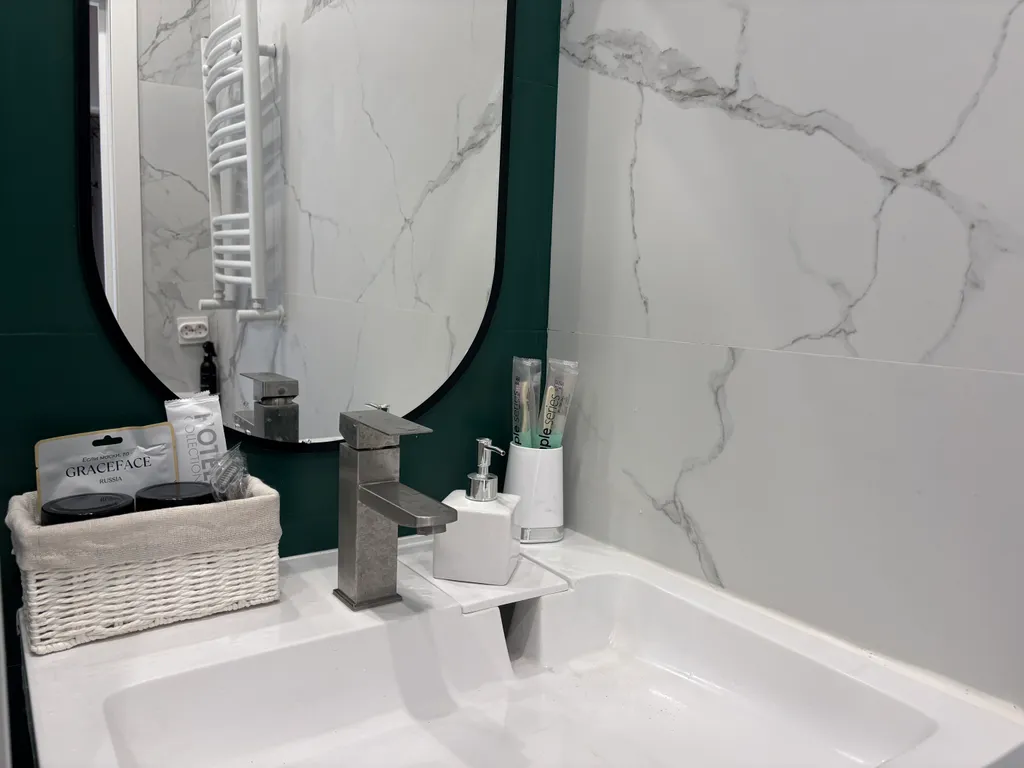 Уютная светлая квартира на берегу моря с новым ремонтом