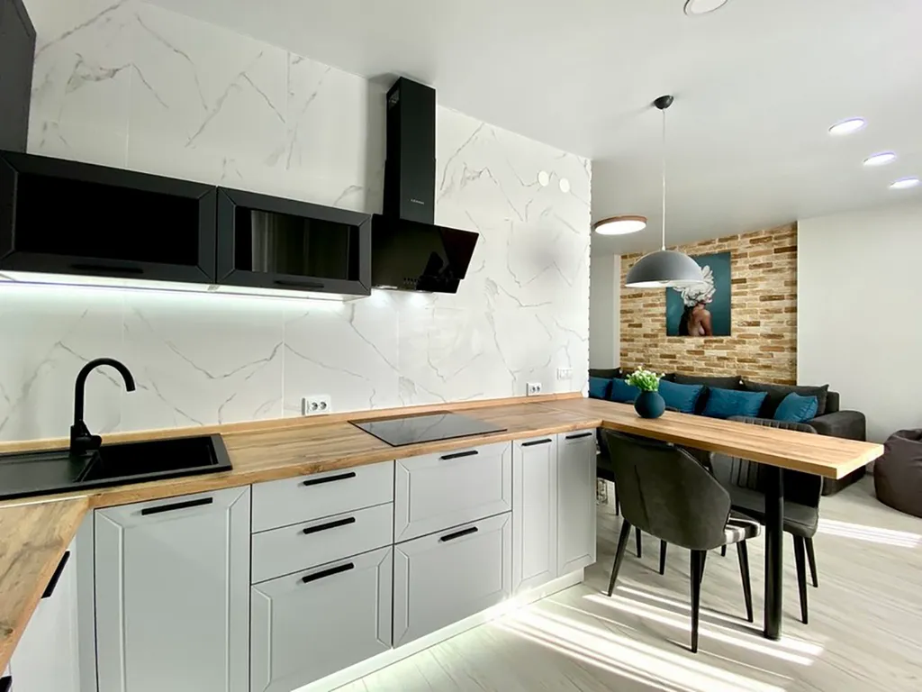 Дизайнерская 2-х комнатная квартира в центре