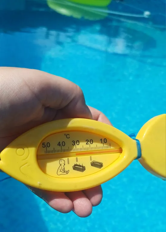 Трехместная уютная комната с балконом и видом на вулкан