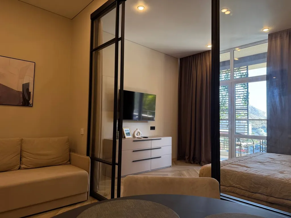 Апартаменты с видом на море и бассейн