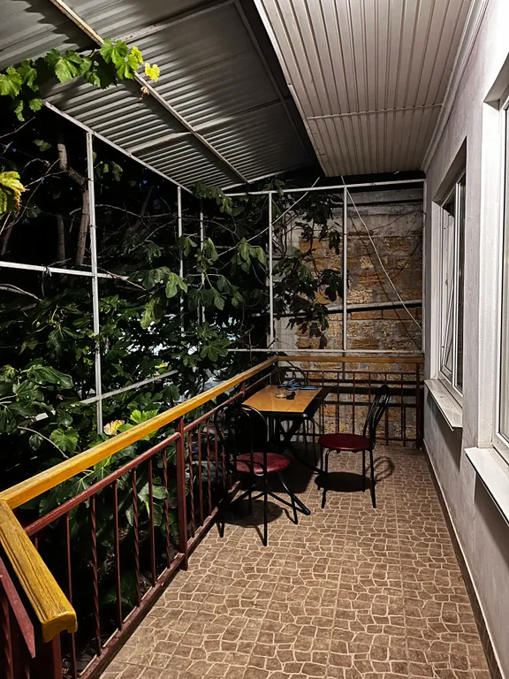 Хорошее жилье у подножья Генуэзской крепости!