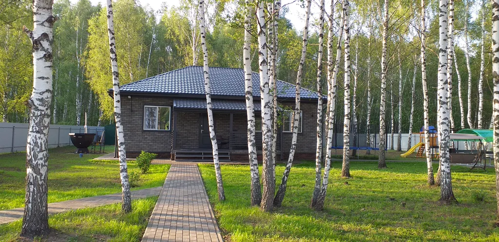 Коттедж Загородный дом у реки в лесу — Горки