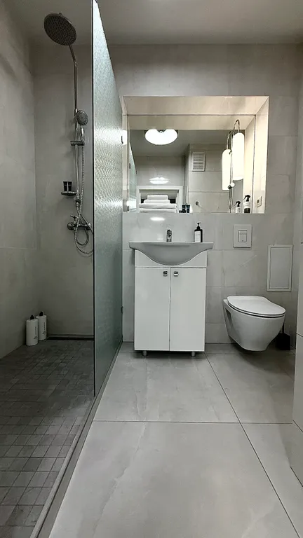 Квартира Апартаменты Улитка и Кит с видом на озеро — Калининград