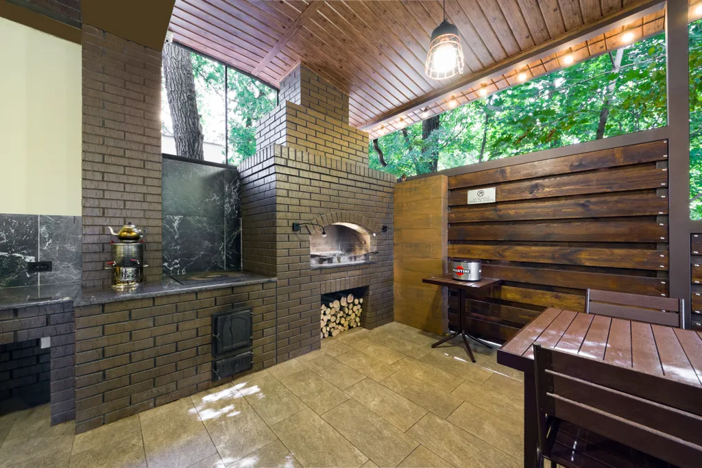 Новый коттедж c 9-ю спальнями бассейном и верандой