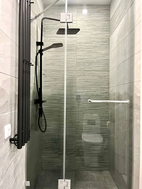 KenigApart Шикарная евротрешка в самом центре города