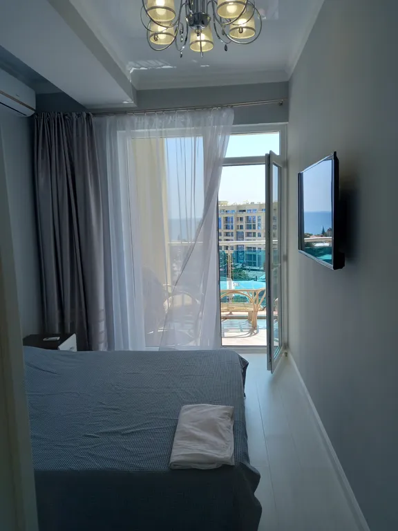 Шикарная квартира с видом на море