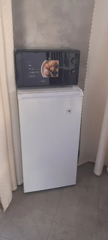 Комната-студия с отдельным входом, тихий район