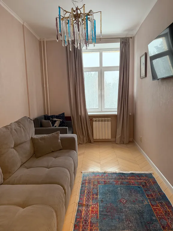 Квартира в французском стиле с видом на лес