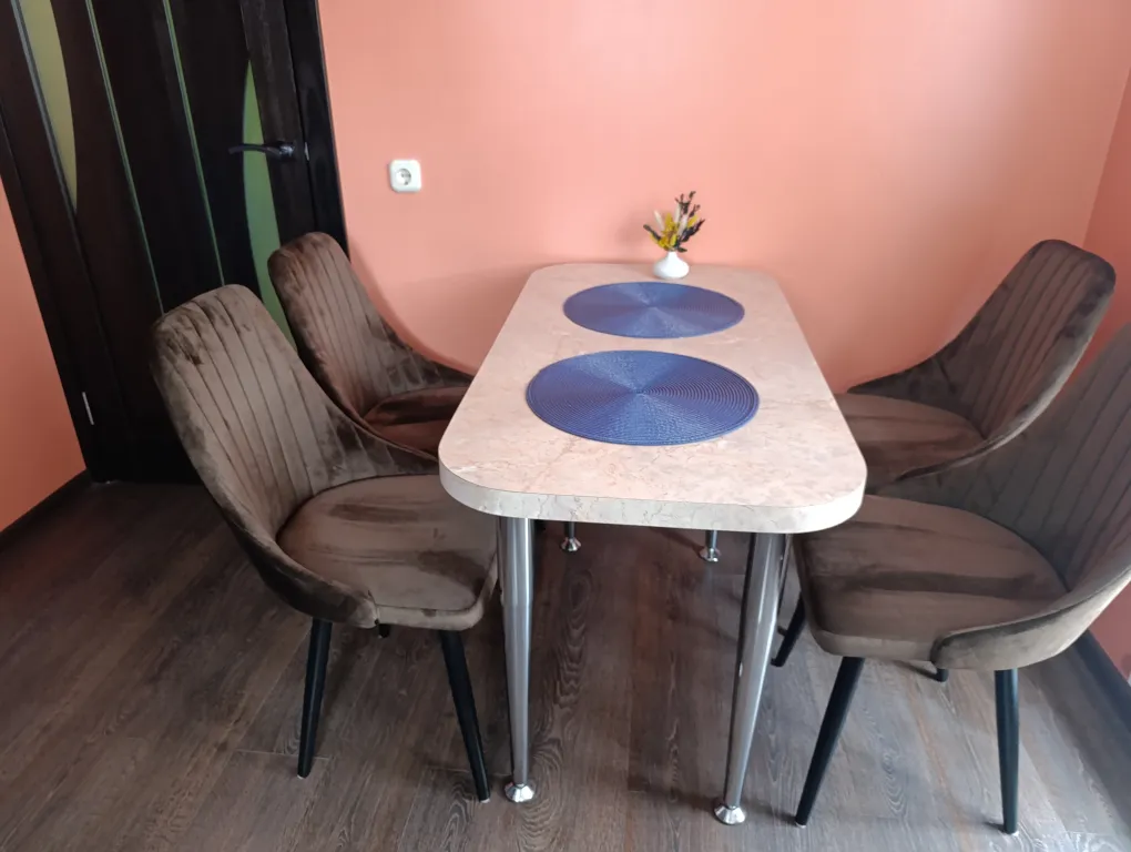 Просторная квартира в центре города с видом на ТЦ Old City