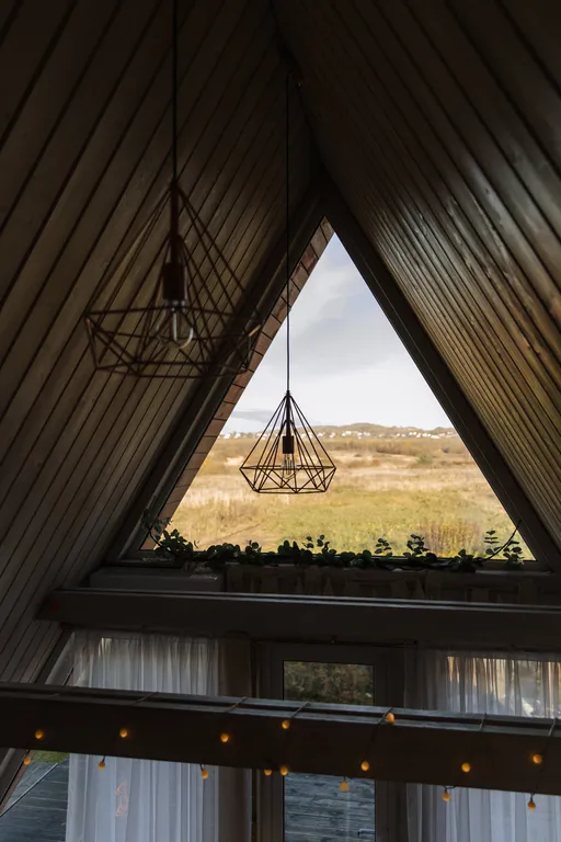 Лиса в шалаше в Тайцах