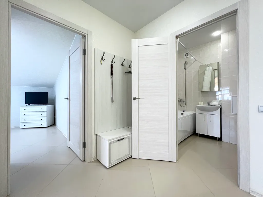 Комфортабельная 3-к квартира в новом доме на Тульской