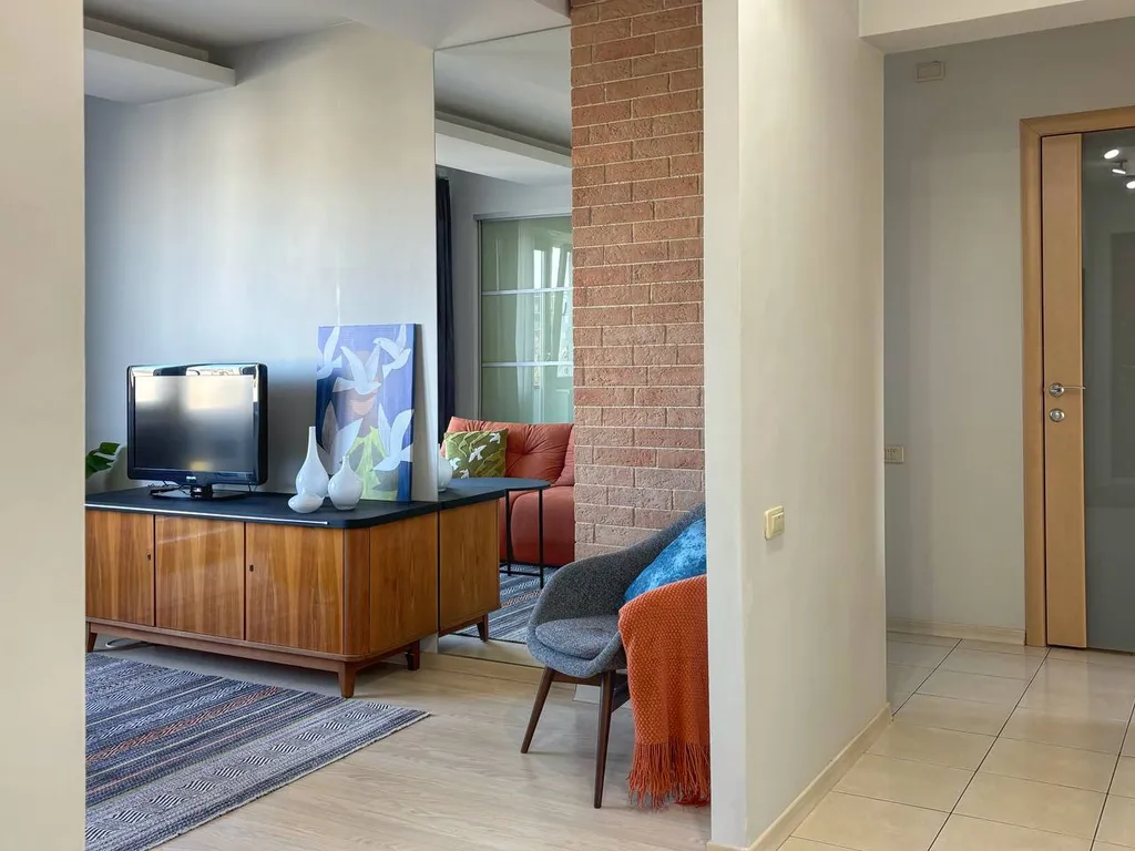 Aутeнтичная 2-комнатная квартира рядом с заводом ЧТПЗ