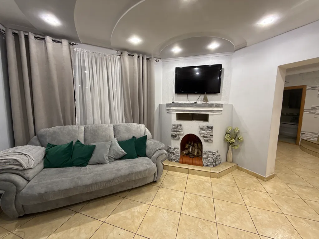 Уютный коттедж в черте города