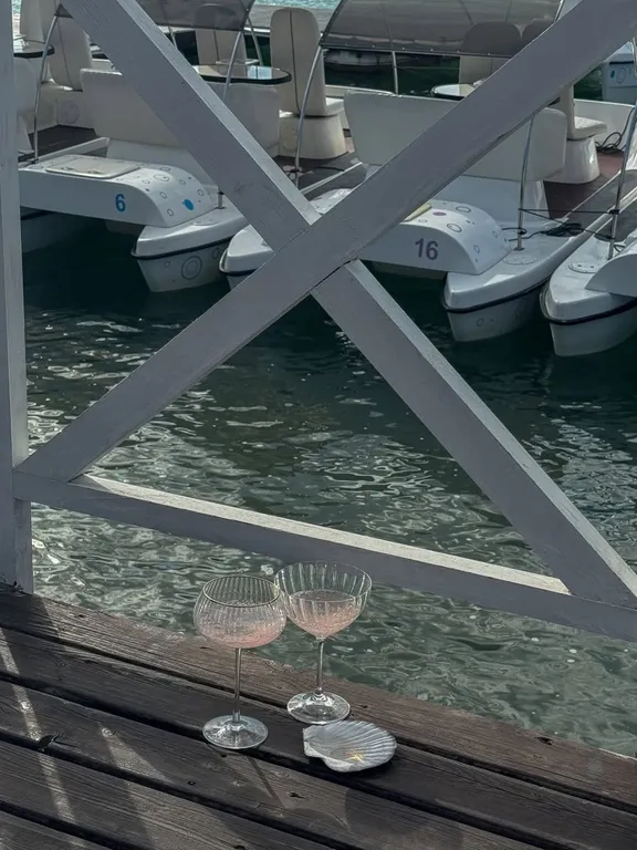 Уникальная квартира с видом на озеро Абрау