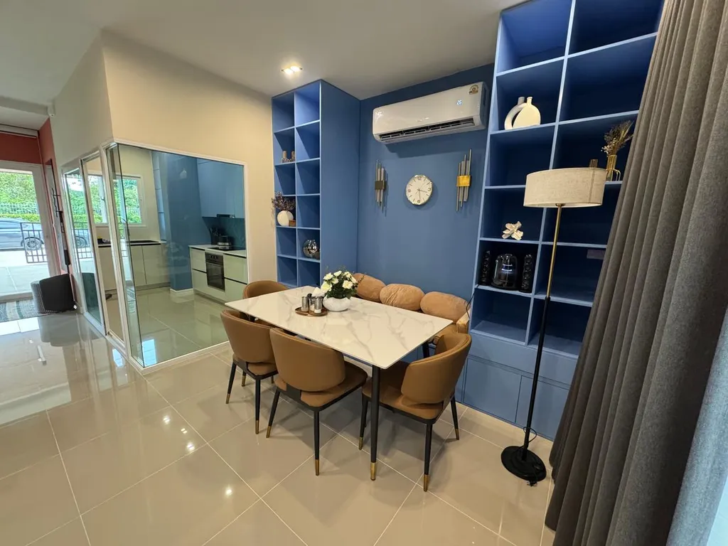 SvoyLux солнечный остров в океане