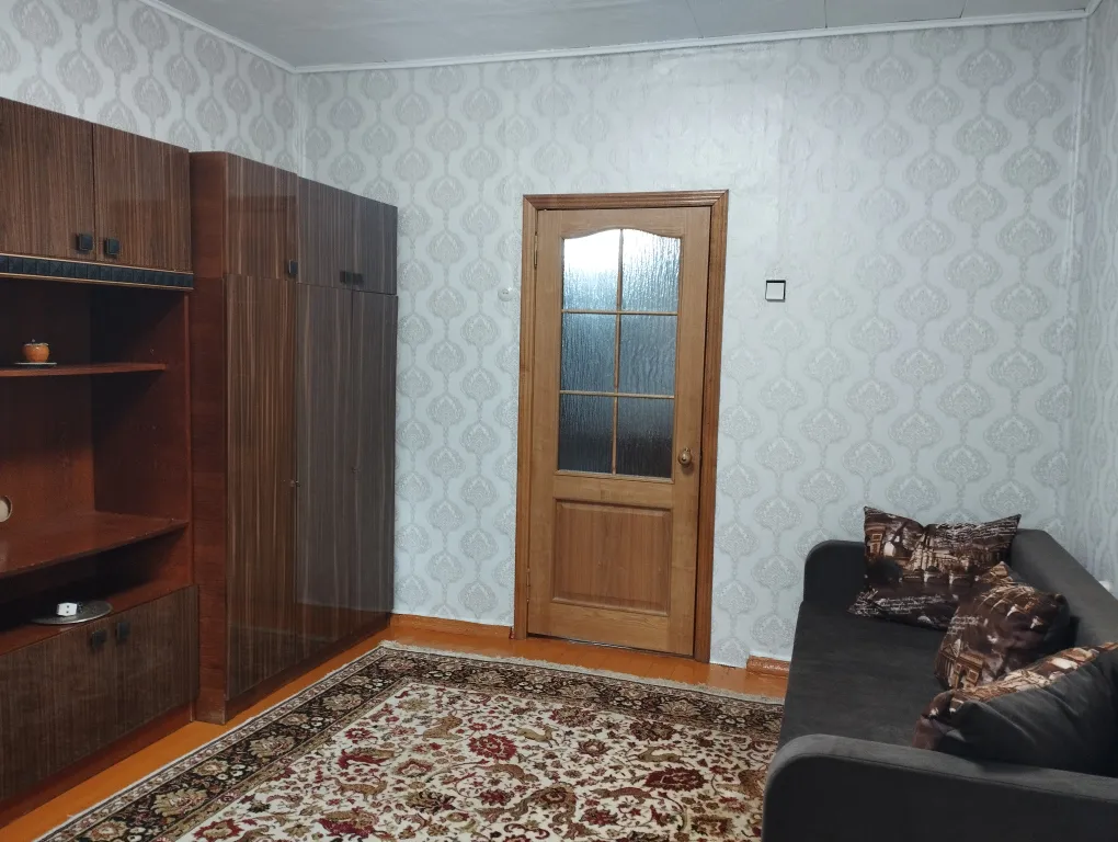 Двухкомнатная квартира в тихом районе