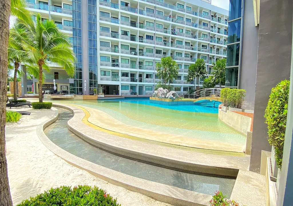 Комфортная квартира с выходом в бассейн