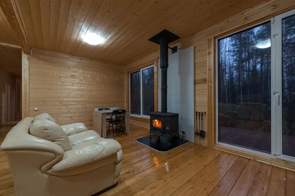 Коттедж Дом с камином, сауной и панорамными окнами — Стеклянный