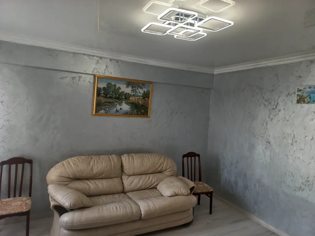 Уютная трёхкомнатная квартира город Гагра со всеми удобствами.