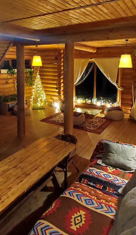 Коттедж Коттедж Просторный сруб с гамаком, камином и баней — Мезмай