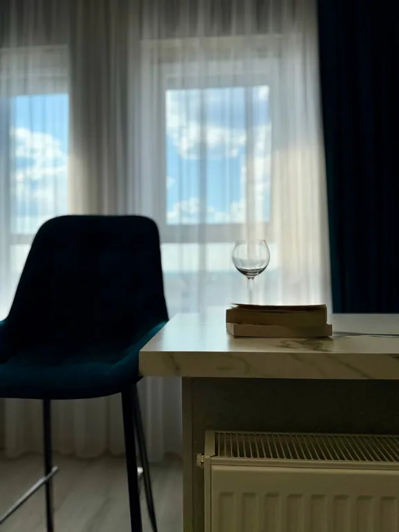 Евродвушка в центре города с красивом видом из окна