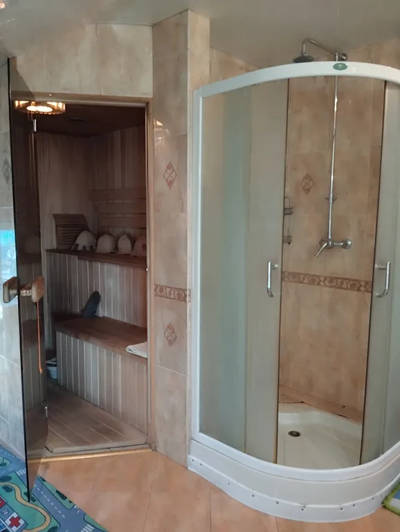 Апартаменты с бассейном
ДомКрус