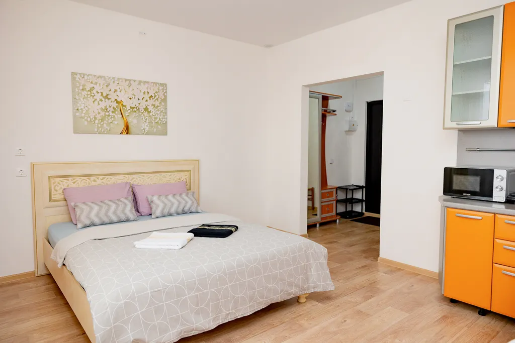 Апартаменты на набережной реки Иртыш