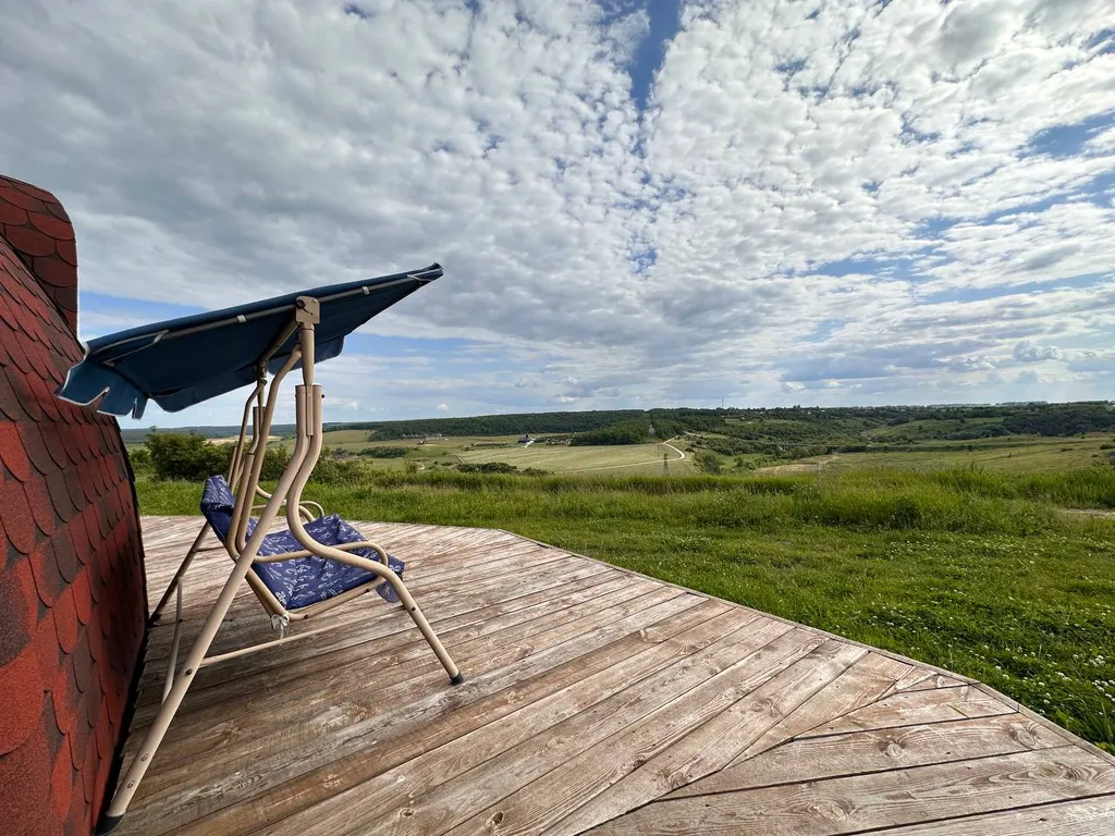 Дом под куполом