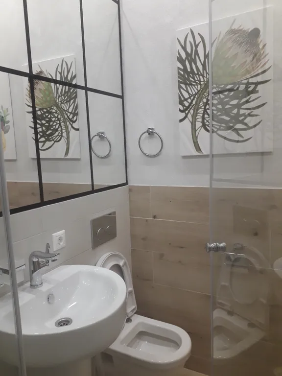 Евро-студия с видом на море, в центре Адлера