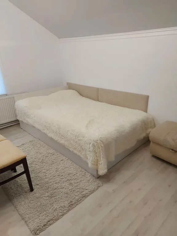 Уютный дом у озера