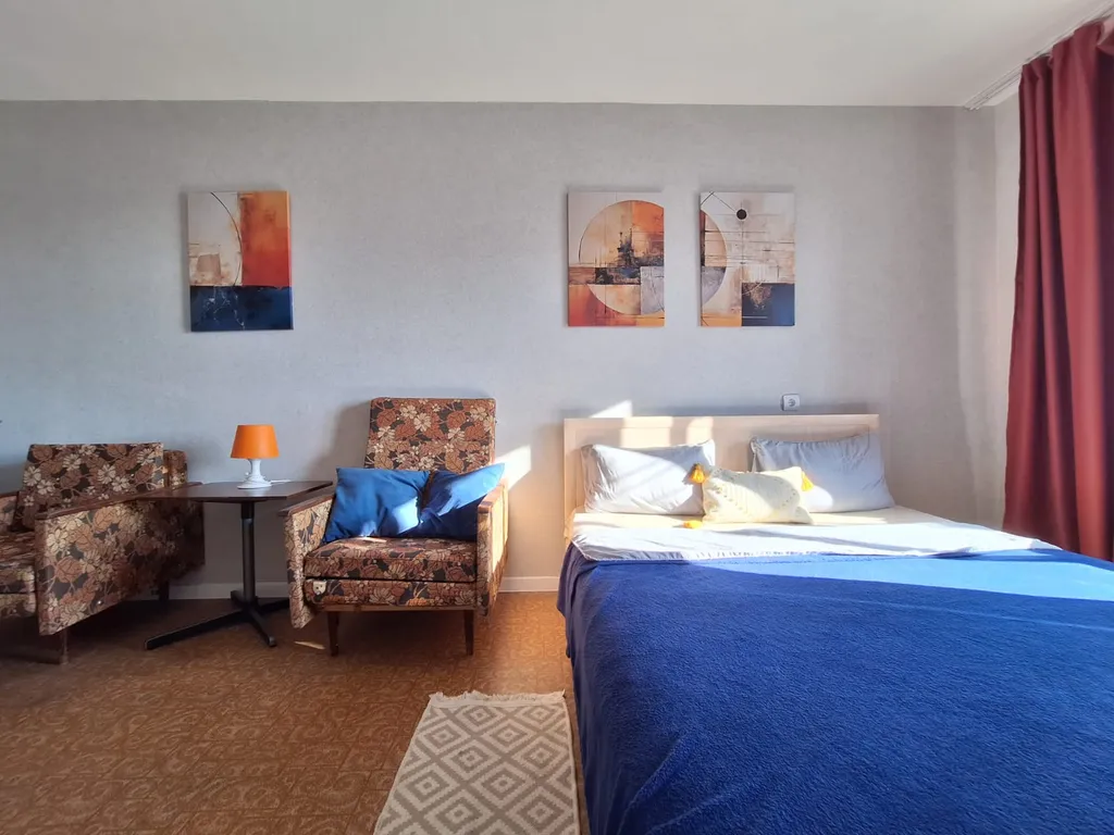 Уютная квартира Версаль около МНТК