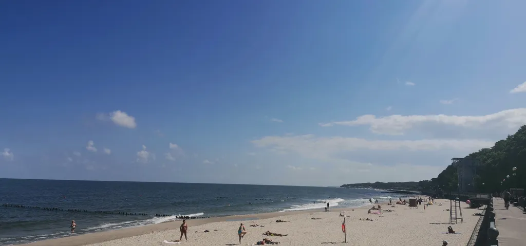 Уютная и светлая квартира на побережье