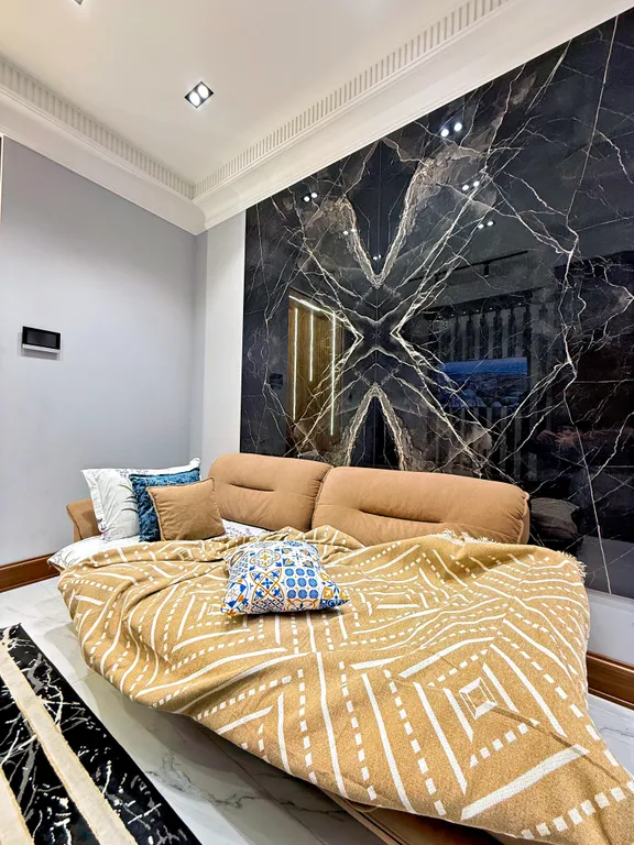 Kazakhstan resident's 171 by Royal rentals