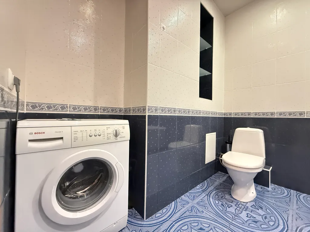 Рядом с пляжем Парк Победы