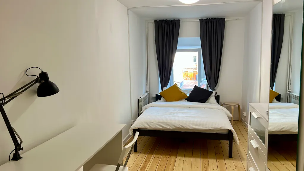 Уютная и светлая комната у Московского Кремля