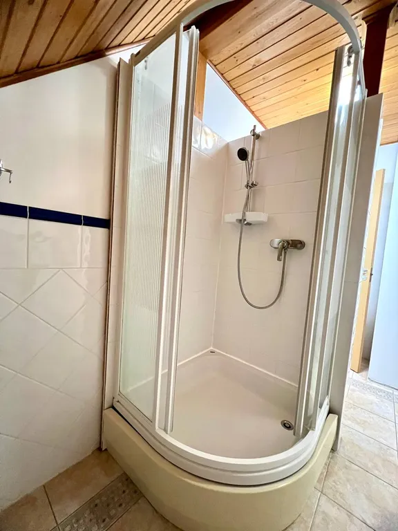 Уютный домик у моря, отдых для большой семьи