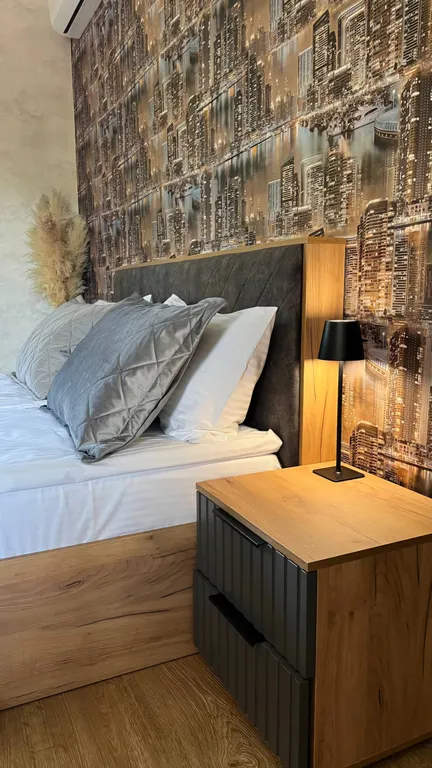 Дом в лесу с теплым бассейном и баней