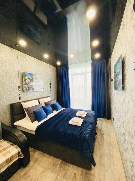 Двухкомнатный премиум апартамент с кондиционером, джакузи и камином